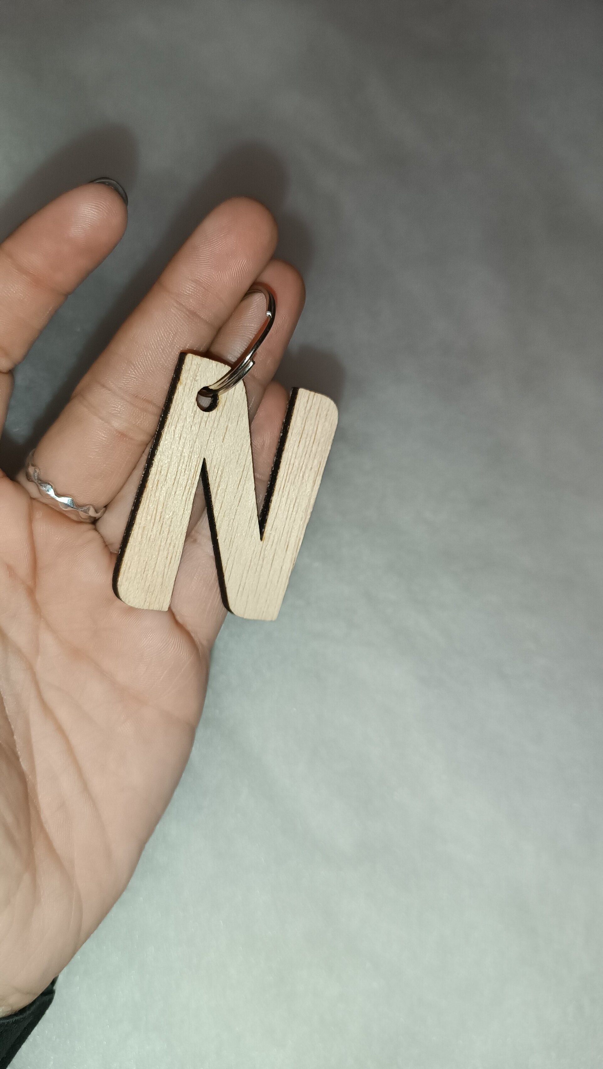 Llavero de madera Inicial - 2